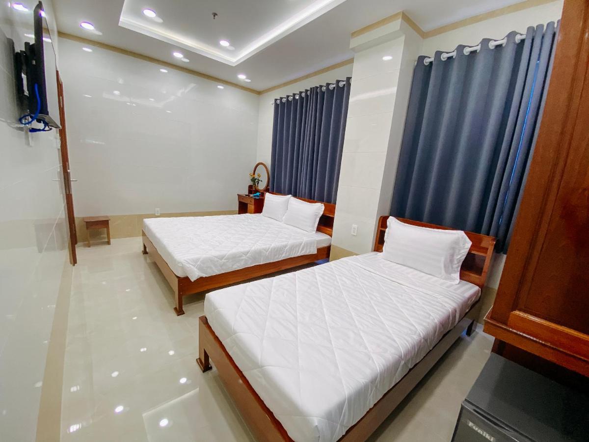 Khach San A68 Hotel Long My Exterior photo